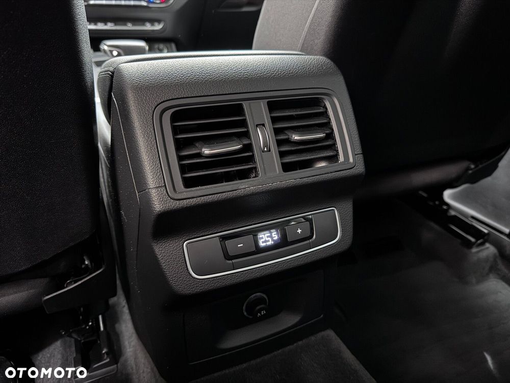 Audi Q5 Sportback - 14