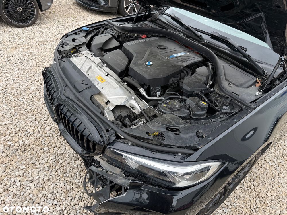 BMW Seria 3 - 22