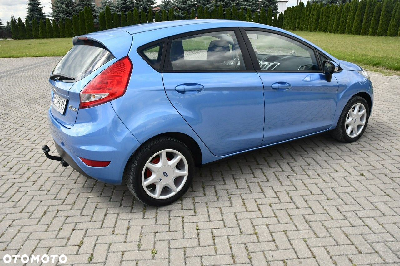 Ford Fiesta - 8