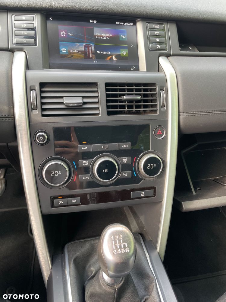Land Rover Discovery Sport TD4 HSE Luxury - 25