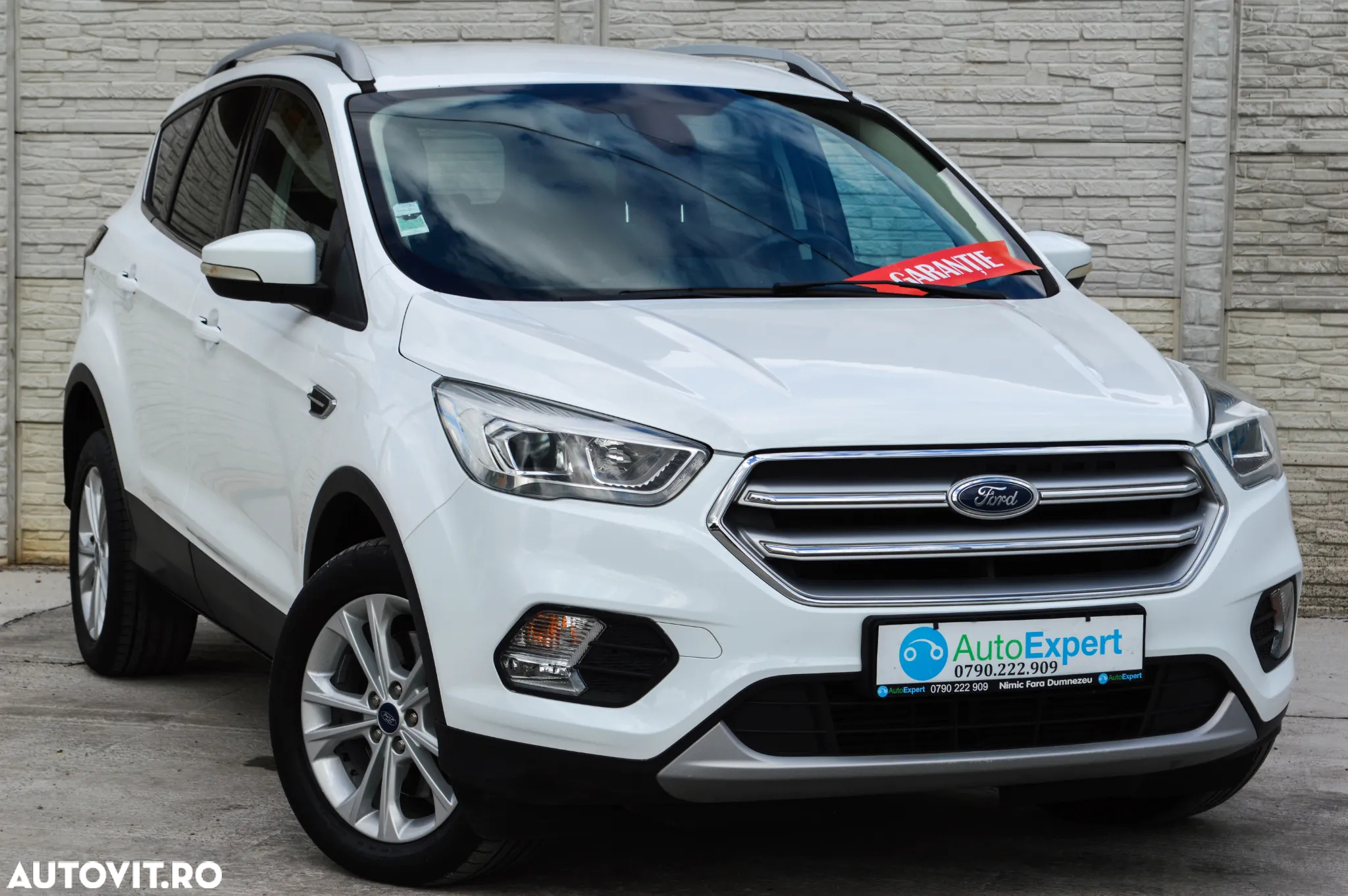 Ford Kuga 2.0 EcoBlue Aut. 4x4 TITANIUM - 2