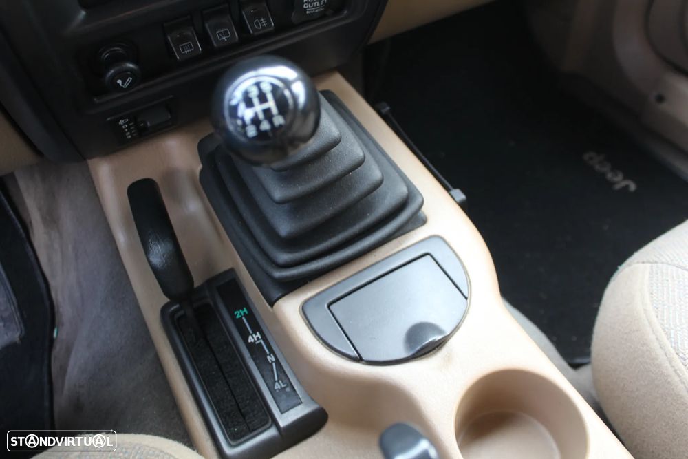 Jeep Cherokee 2.5 TD Sport - 18