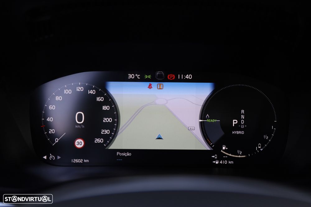 Volvo XC 60 2.0 T8 PHEV Momentum Plus AWD - 28