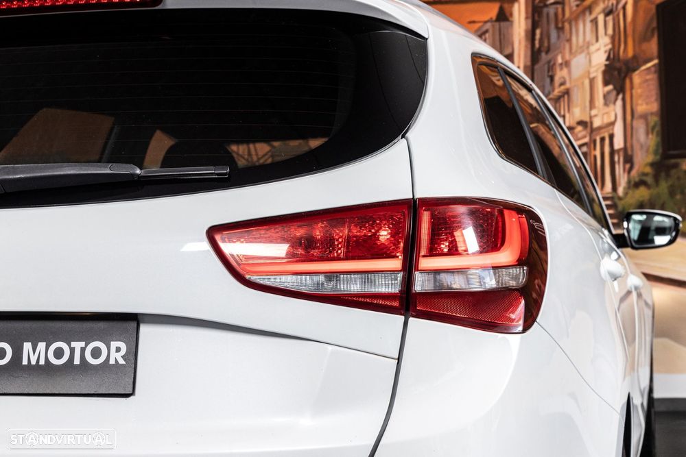 Kia Ceed SW 1.6 CRDi Nav Line - 10