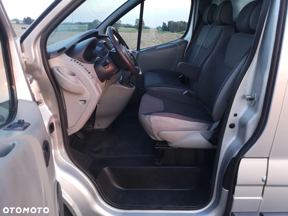 Opel VIVARO - 21