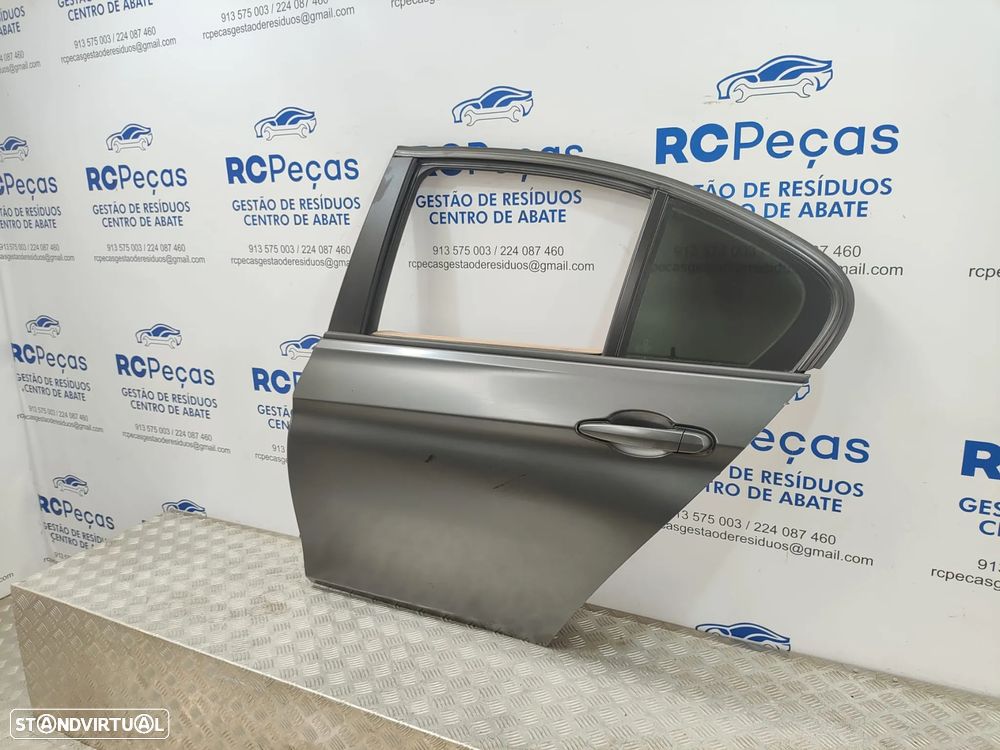 Porta Tras Traseira Direita BMW Serie 3 F30 Sedan Carro 2011 - 2018 - 2