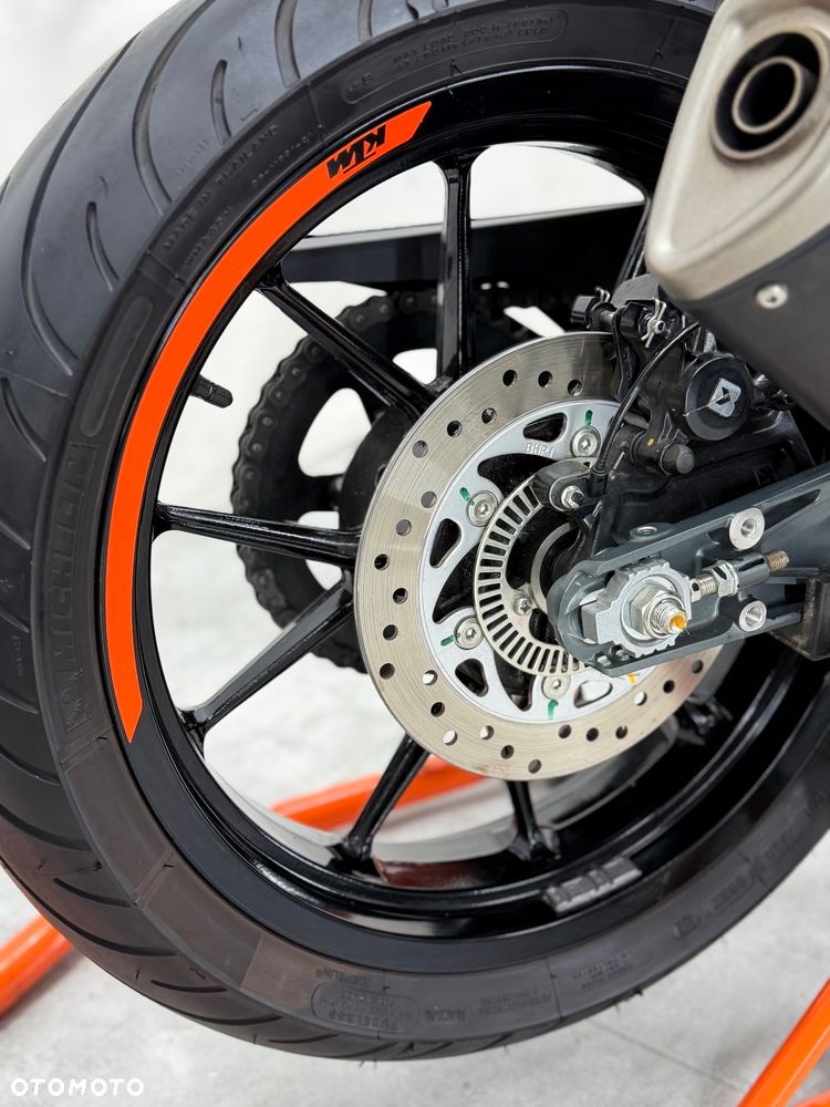 KTM Duke 125 - 14