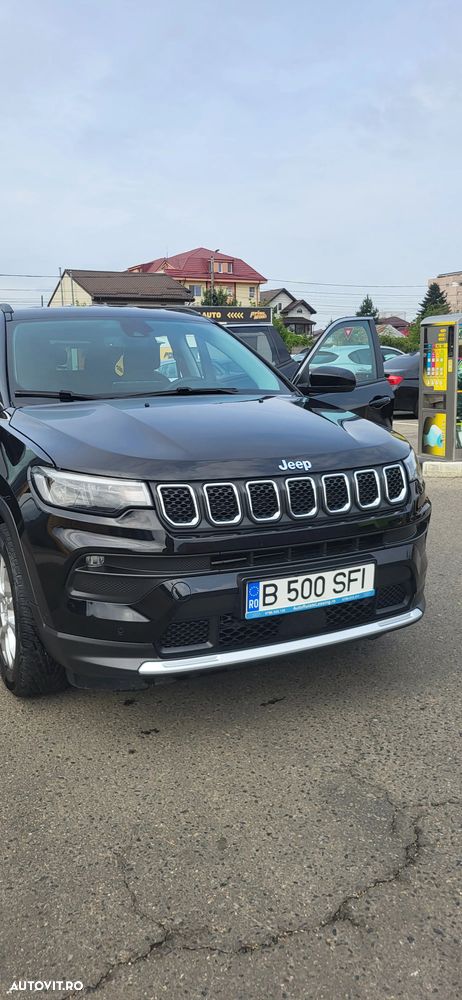 Jeep Compass - 1