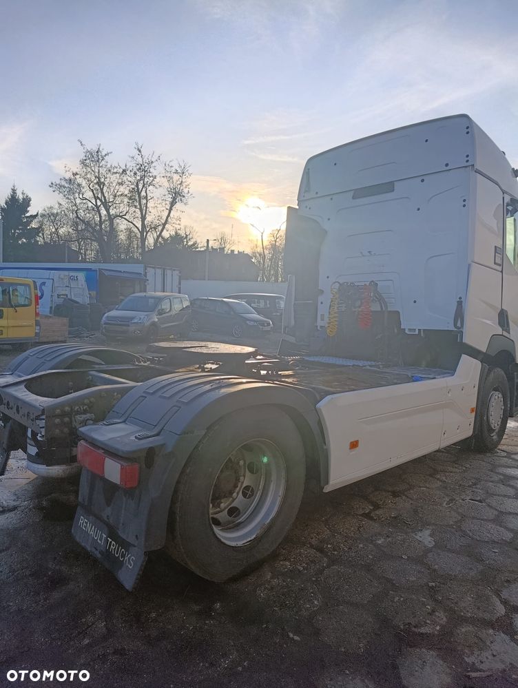 Renault T - 9