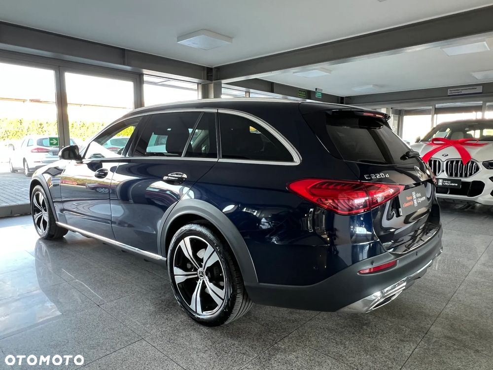 Mercedes-Benz Klasa C 220 d 4MATIC 9G-TRONIC - 13