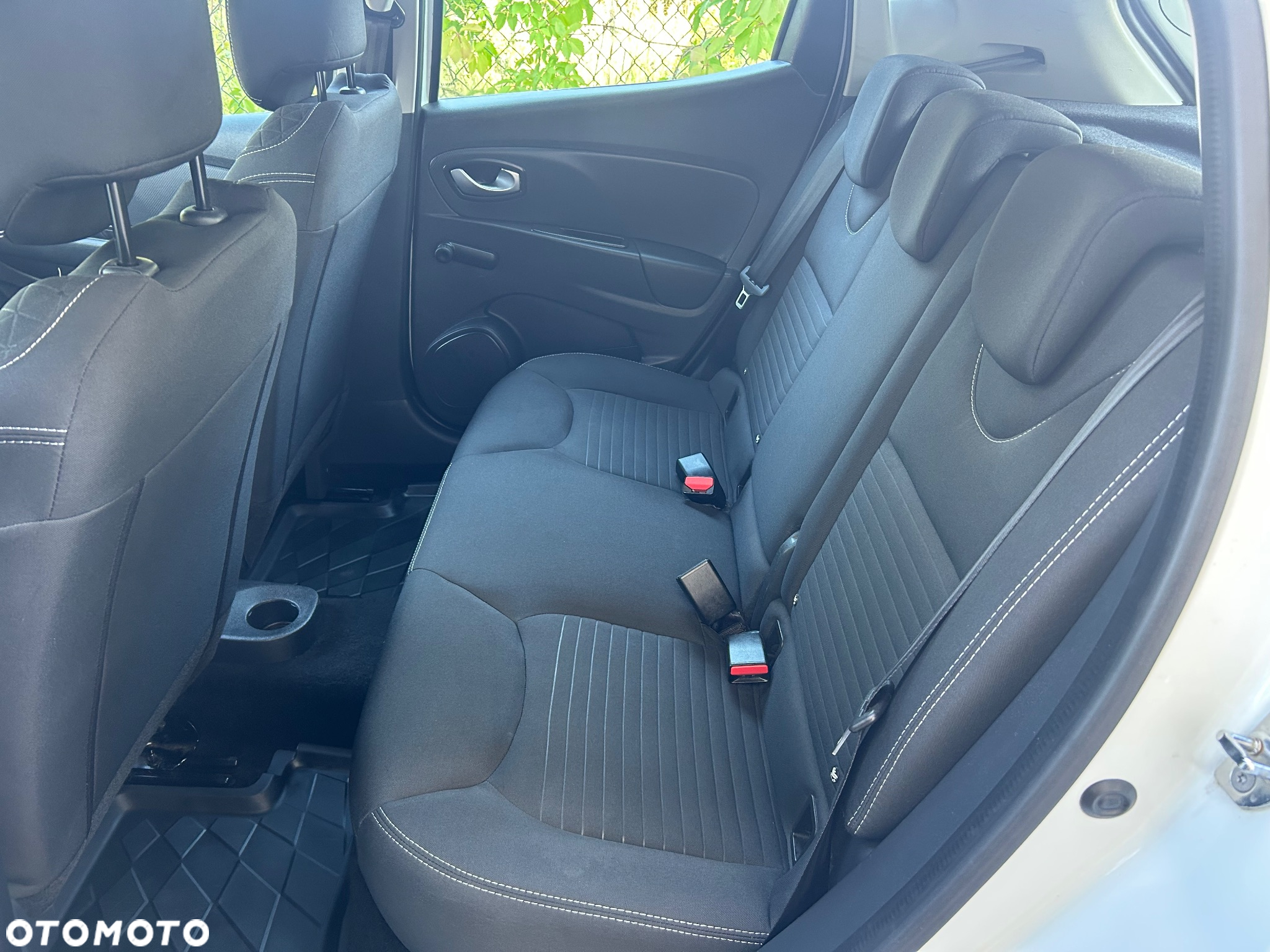 Renault Clio 1.2 16V Limited EU6 - 16