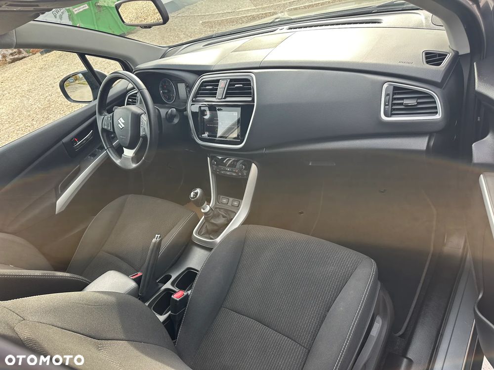 Suzuki S-Cross - 15