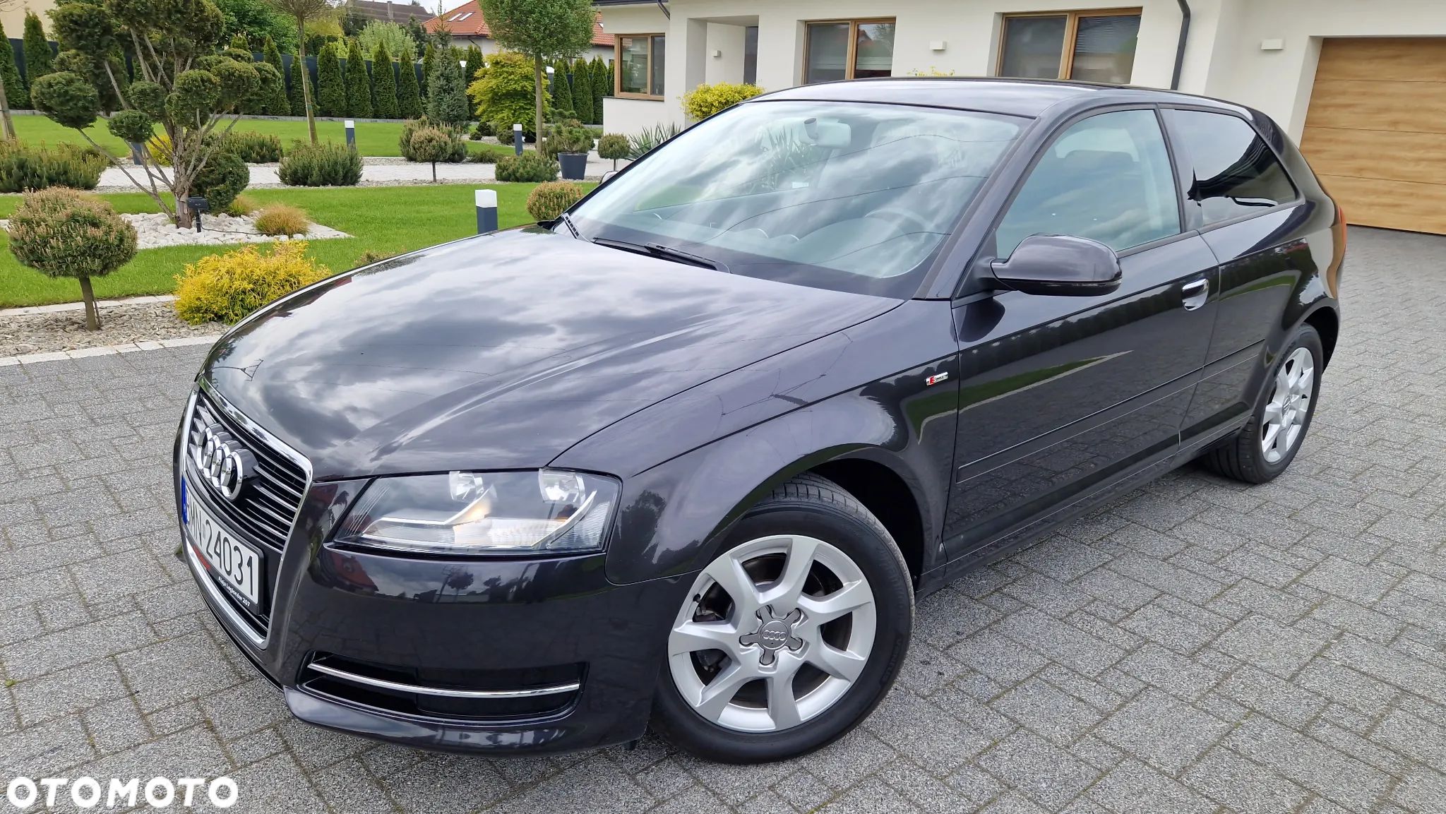 Audi A3 1.6 TDI Attraction - 1