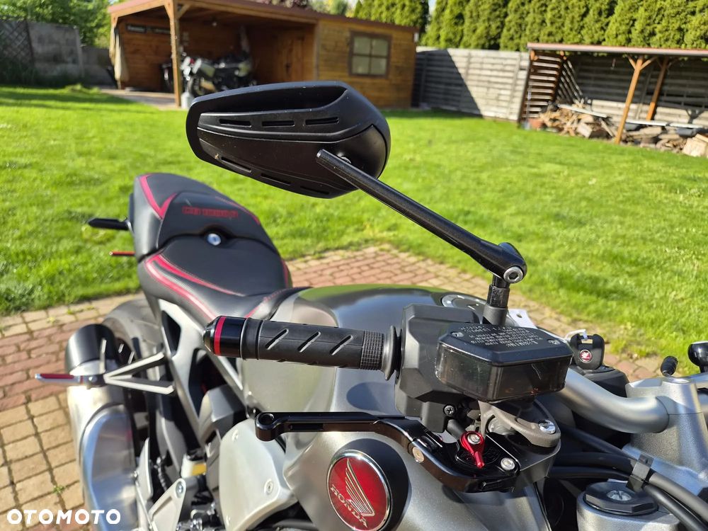 Honda CB - 17