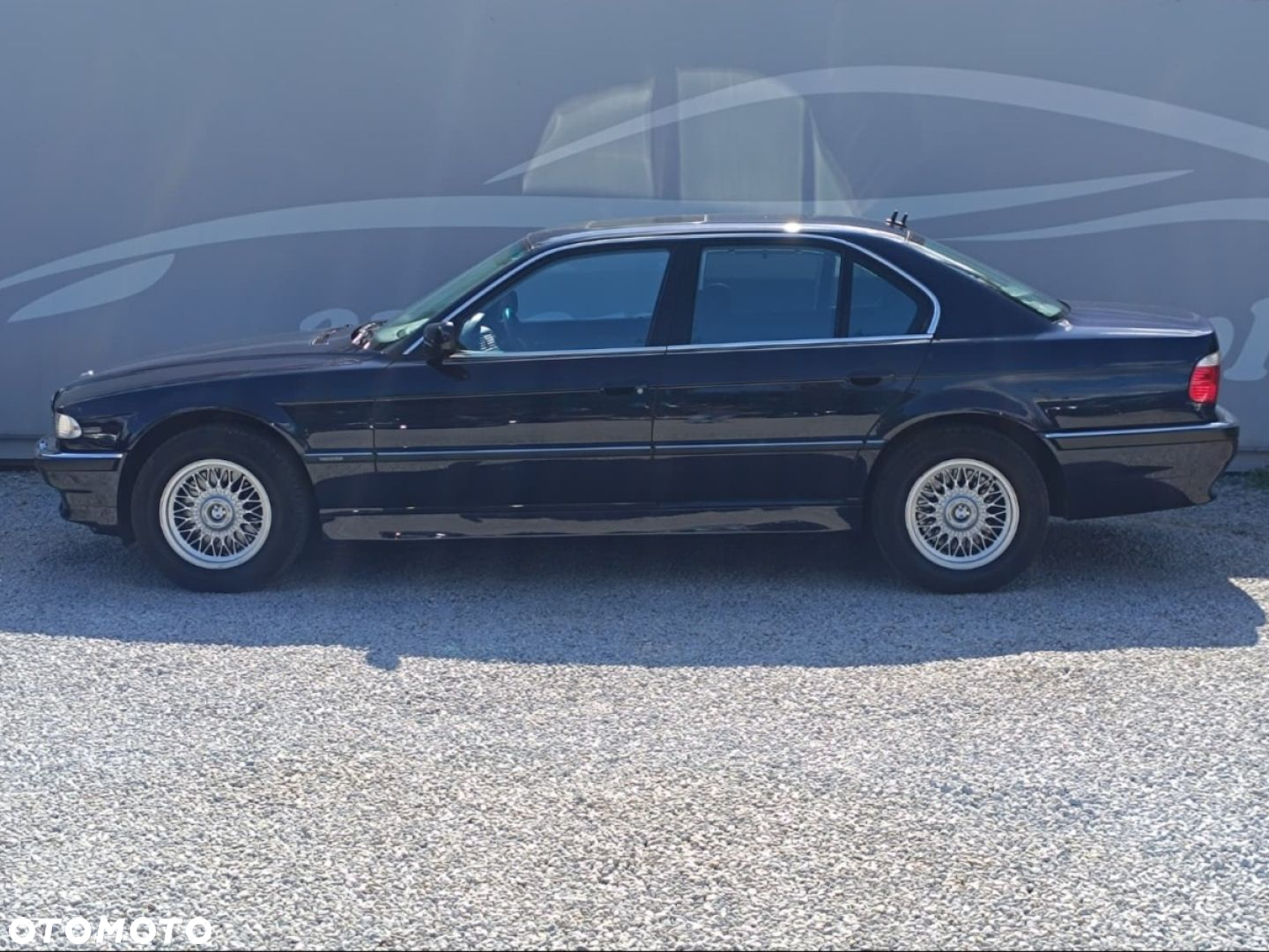 BMW Seria 7 750i - 17