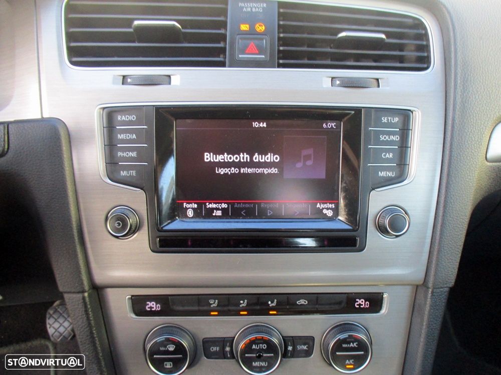 VW Golf 1.6 TDi BlueMotion Confortline - 19