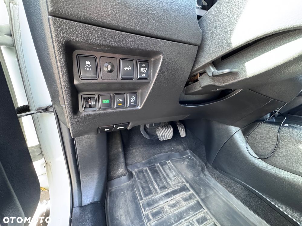 Nissan X-Trail 1.6 DCi N-Connecta 2WD Xtronic 7os - 34