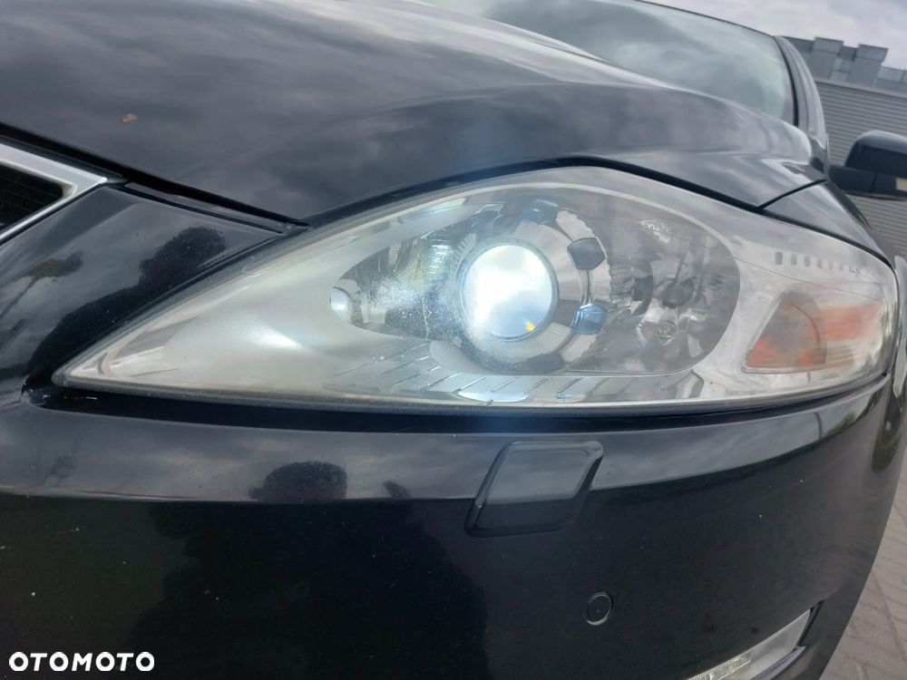 Ford Mondeo 2.0 TDCi Titanium - 18