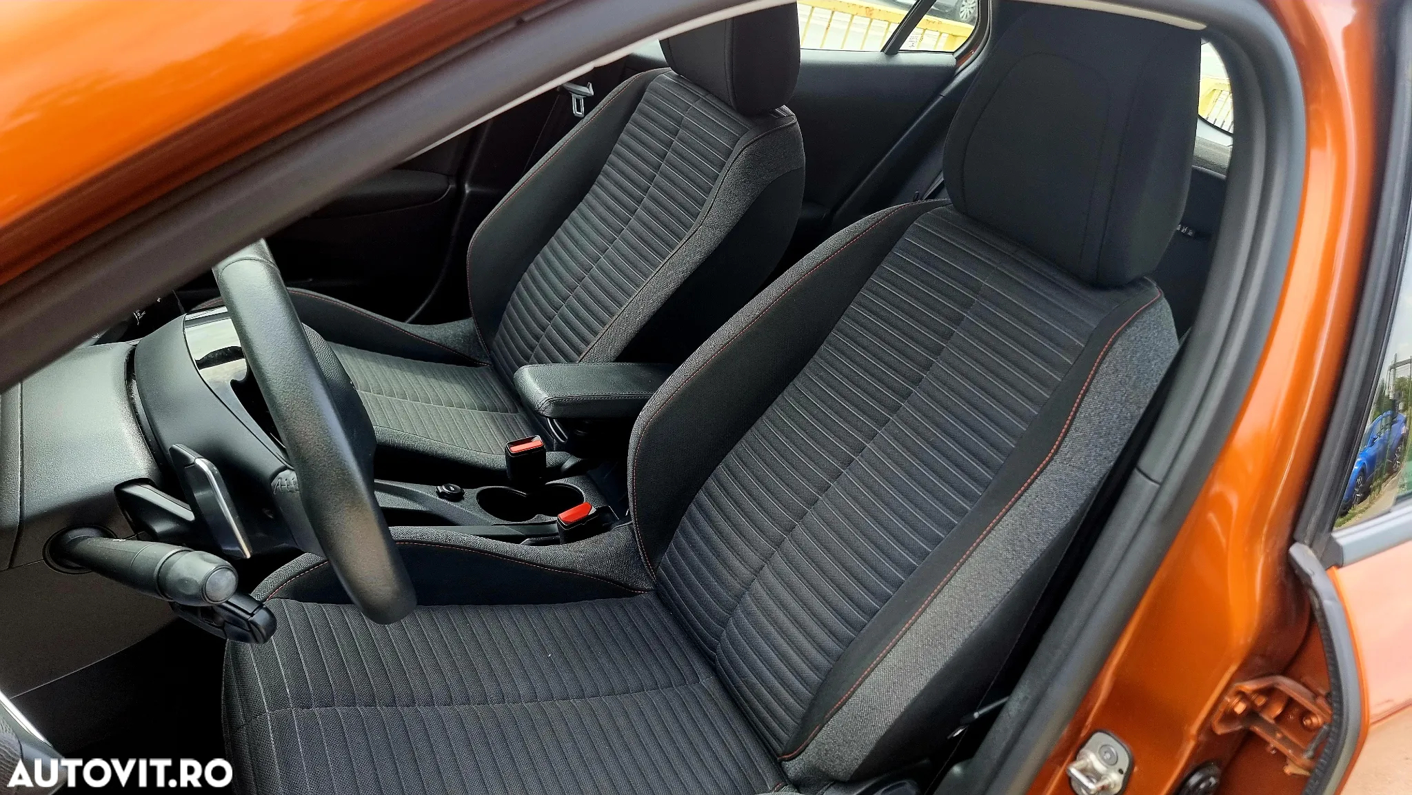 Peugeot 2008 PureTech 130 EAT8 Allure - 15