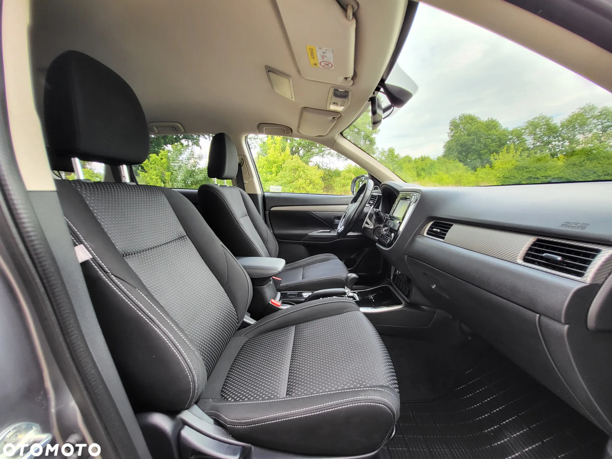 Mitsubishi Outlander - 18