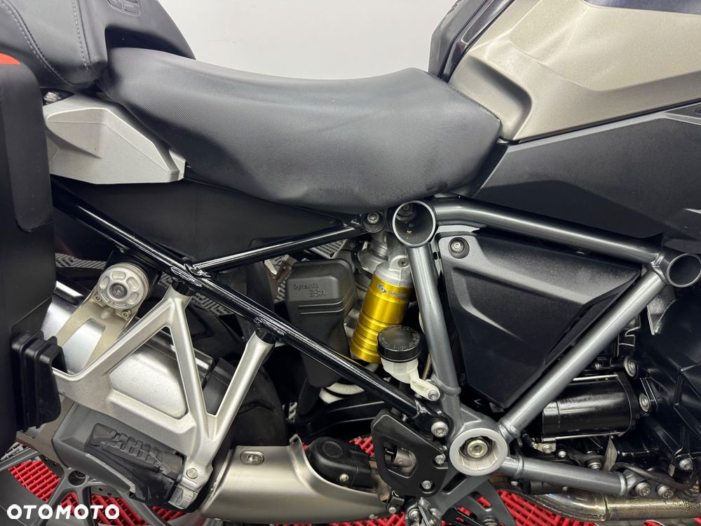 BMW R - 33