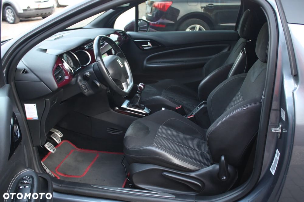 Citroën DS3 1.6 THP SportChic - 19