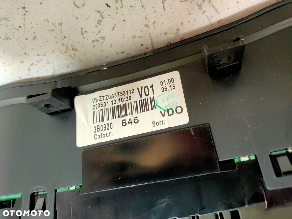 licznik zegary vw passat b5 fl 3b0920846 - 4
