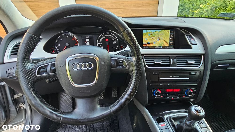 Audi A4 Avant 2.0 TDI - 10