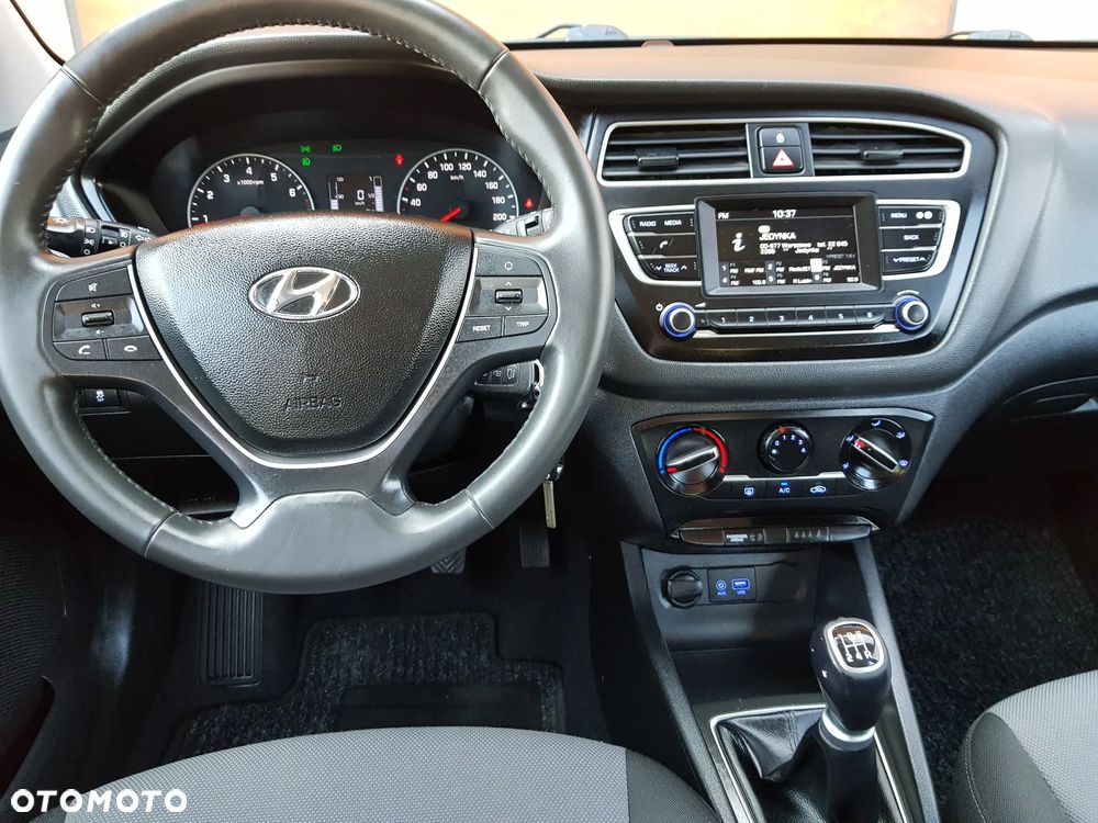 Hyundai i20 blue 1.2 Advantage - 28