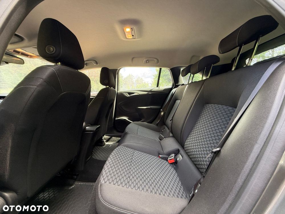 Opel Astra 1.2 T Edition S&S - 25