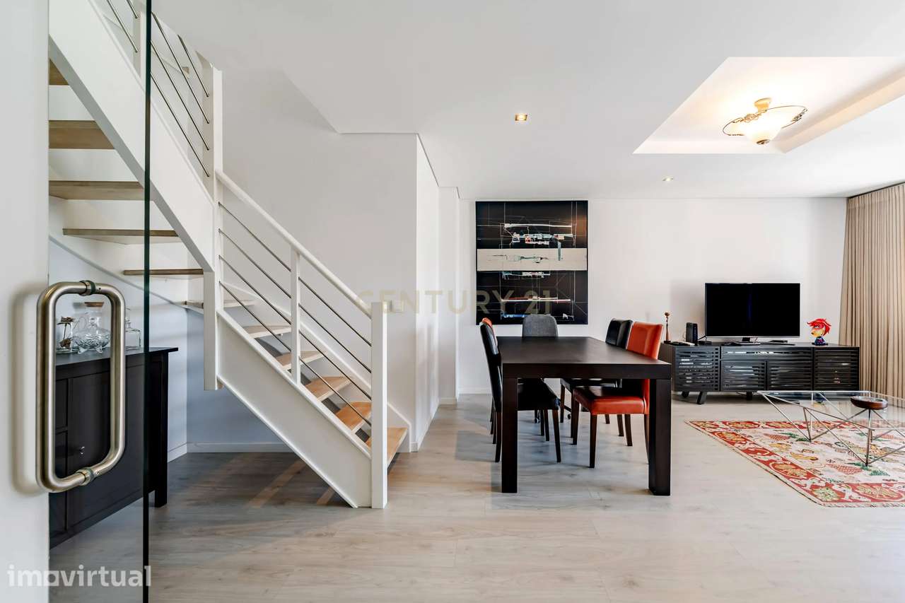 Excelente Apartamento T3+1 Duplex na Quinta da Fábrica, Vale de Milhaç - Grande imagem: 3/42