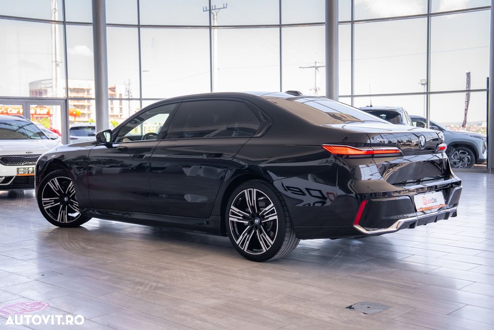 BMW Seria 7 - 18