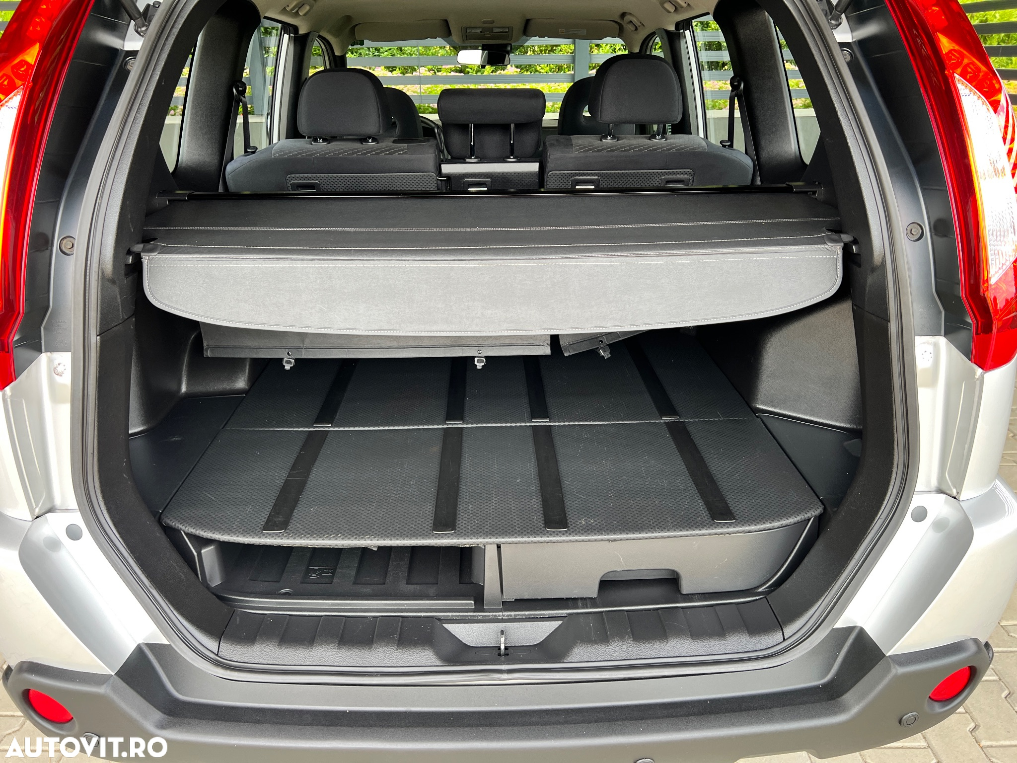 Nissan X-Trail 2.0 dCi 4x4 DPF LE - 27