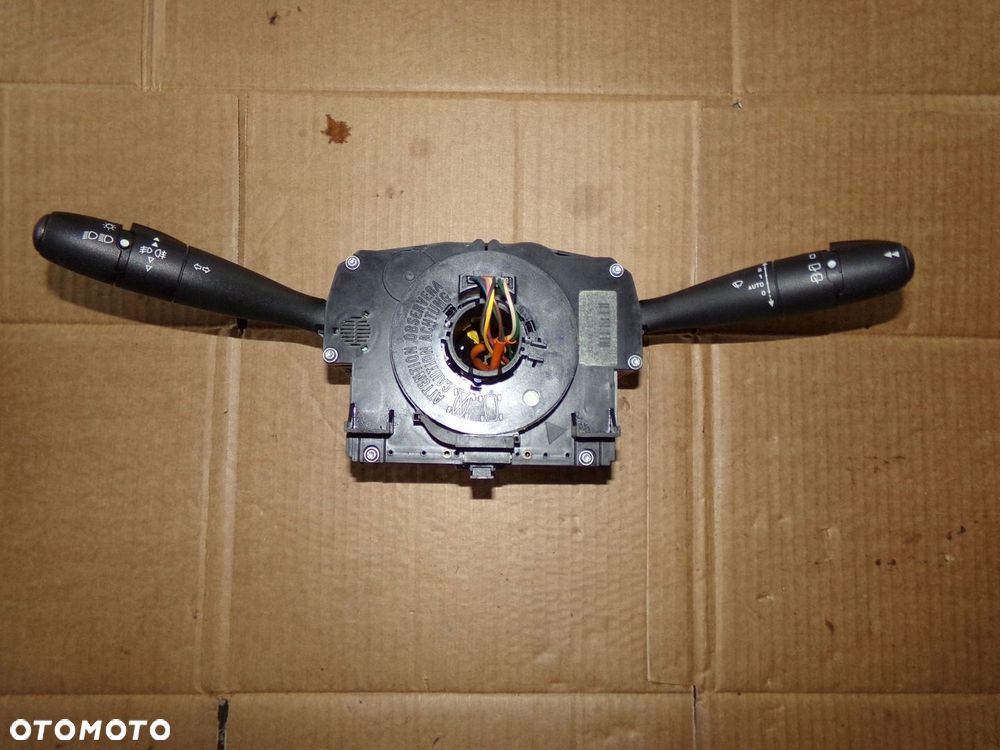 PRZEŁĄCZNIK ZESPOLONY PAJĄK 96488237XT CITROEN C3 - 1