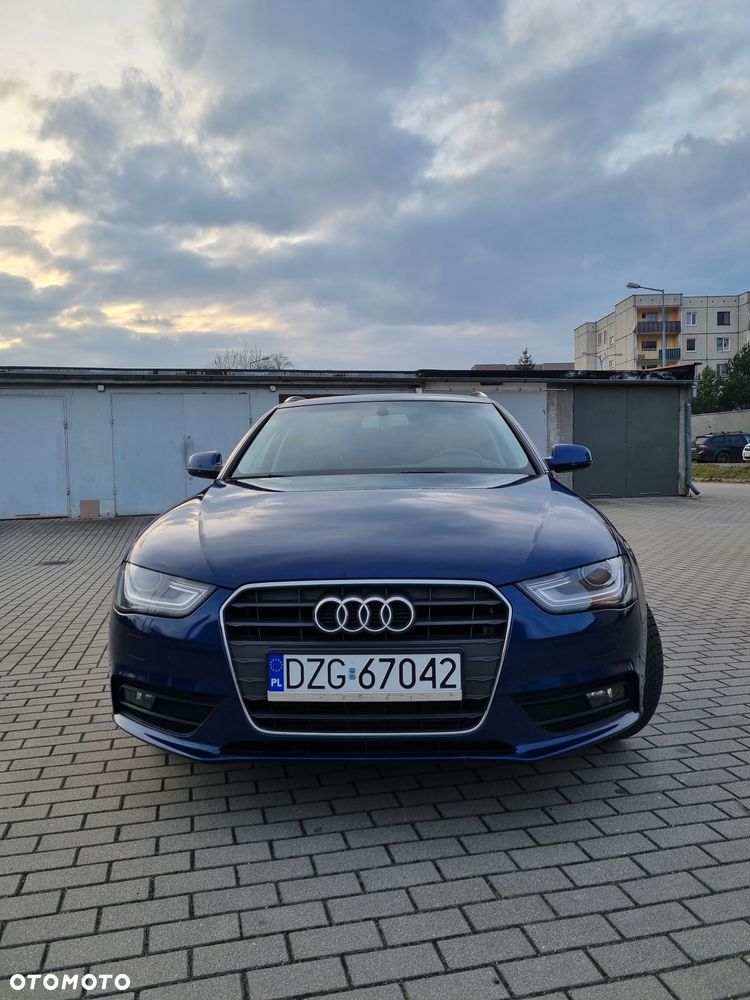 Audi A4 Avant - 1
