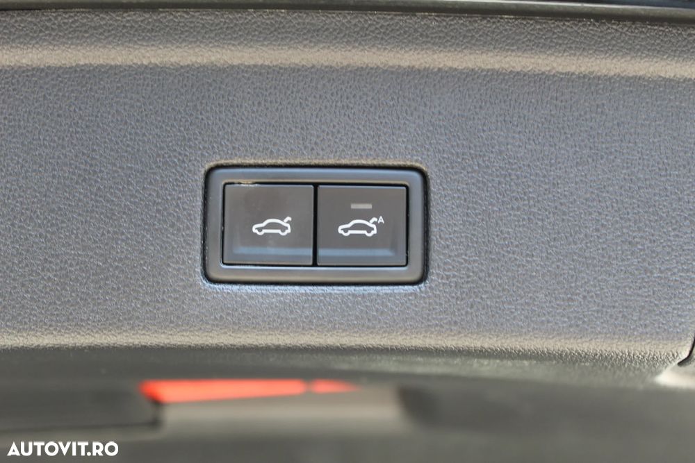 Volkswagen Touareg 3.0 V6 TDI 4Motion DPF Automatik R-Line - 25