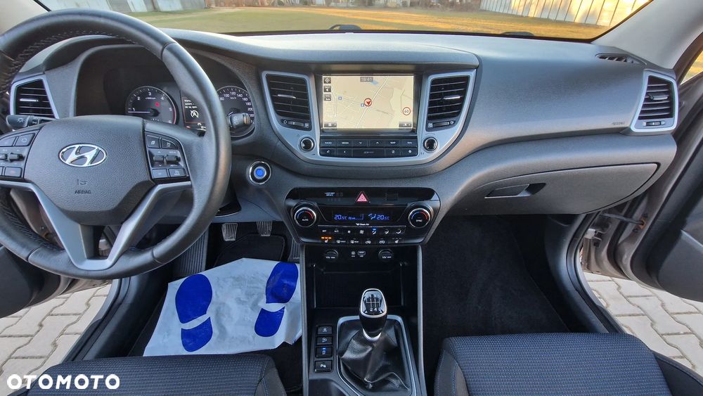 Hyundai Tucson blue 1.7 CRDi 2WD Passion Plus - 16