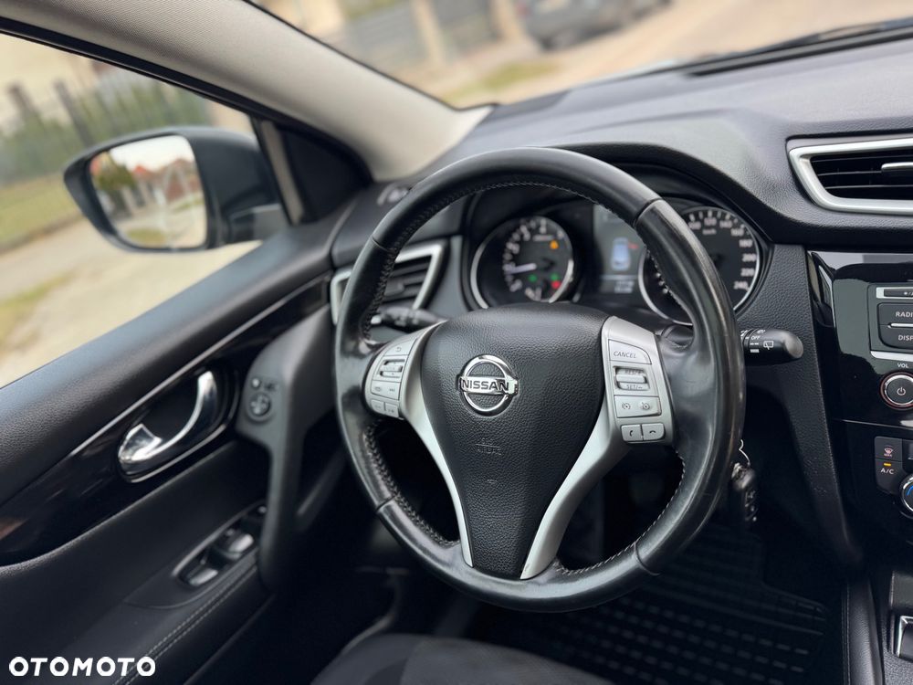 Nissan Qashqai 1.2 DIG-T N-Vision - 31