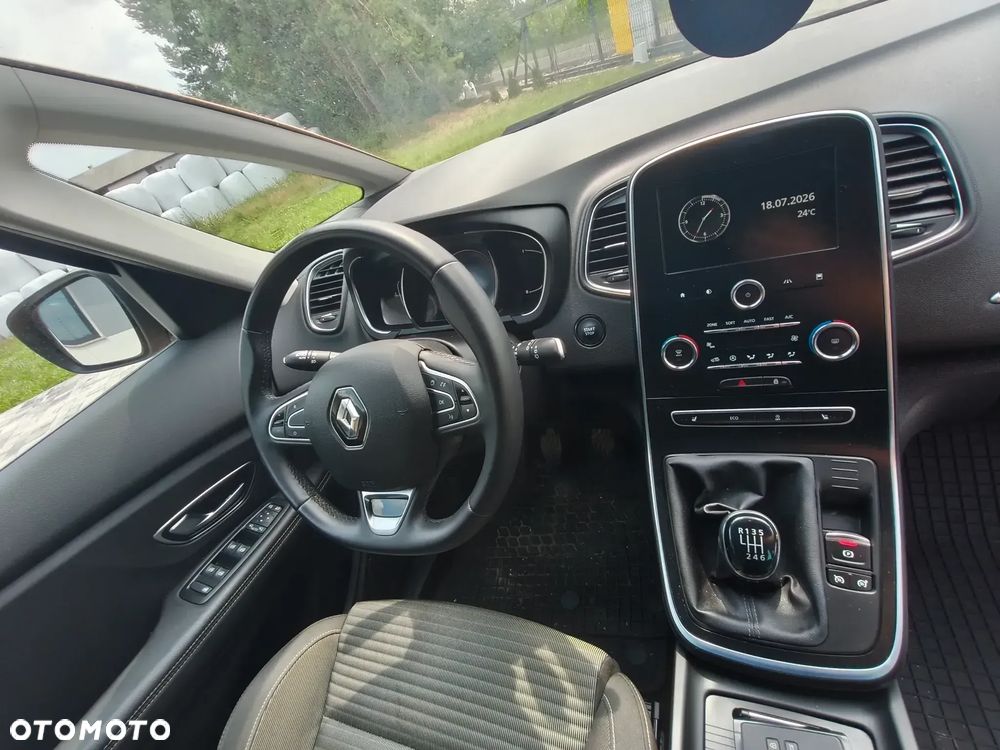 Renault Scenic - 10