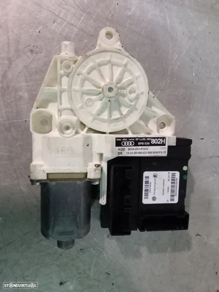 MOTOR DO ELEVADOR DE VIDRO AUDI A3 8P - FRENTE DIREITO 8P0959802H 8P0959802A - 1