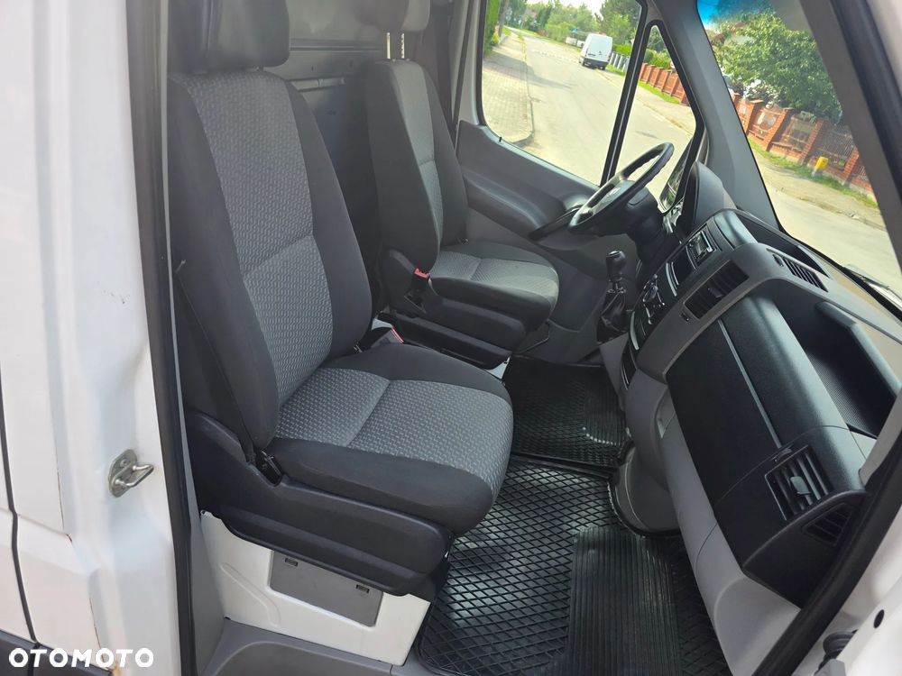 Volkswagen Crafter - 19