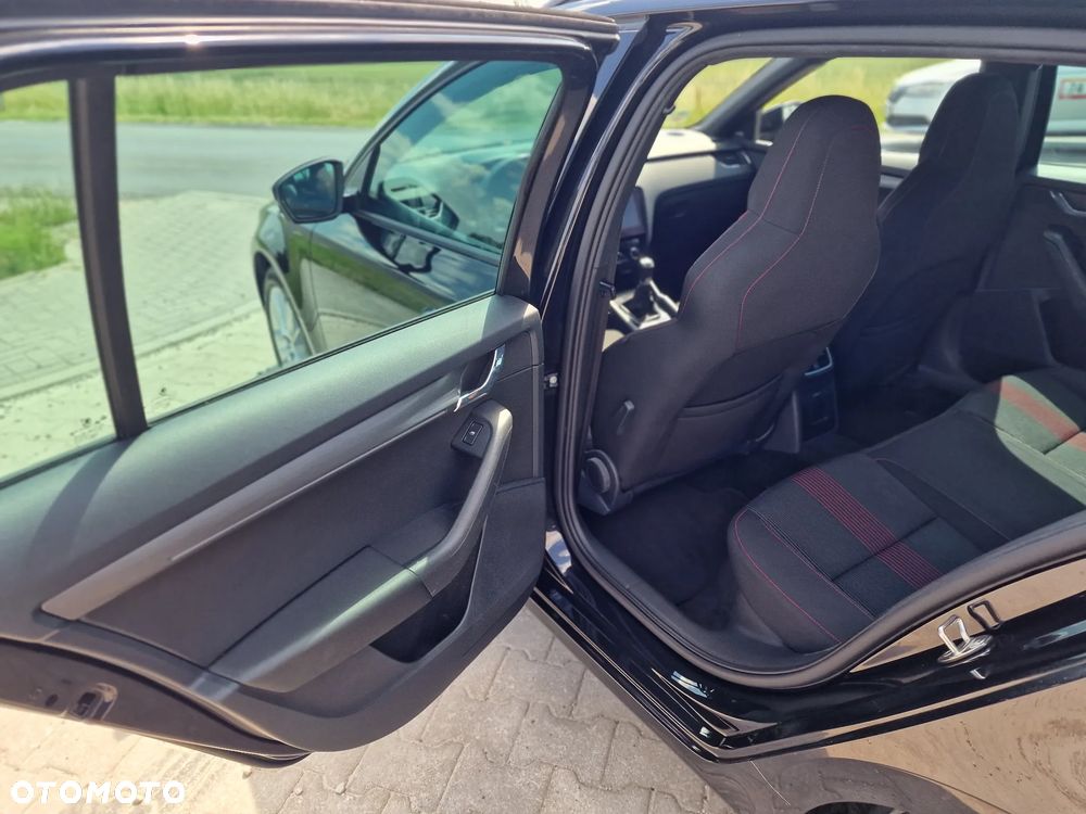 Skoda Octavia 2.0 TDI Sport Edition - 21