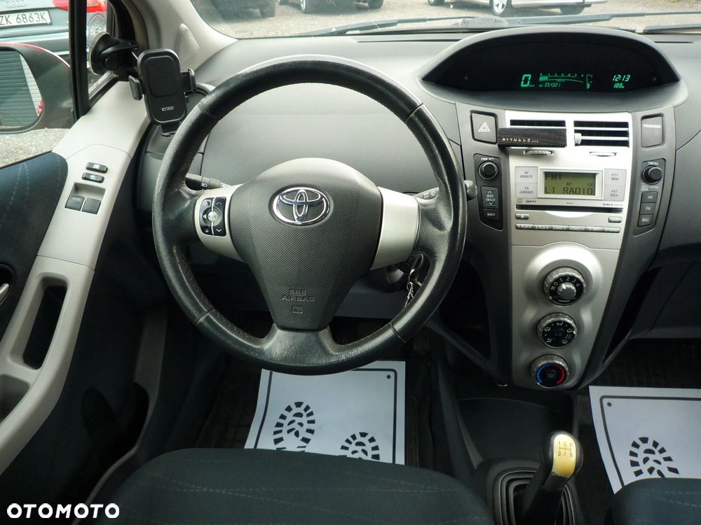 Toyota Yaris 1.4 D-4D Cool - 19