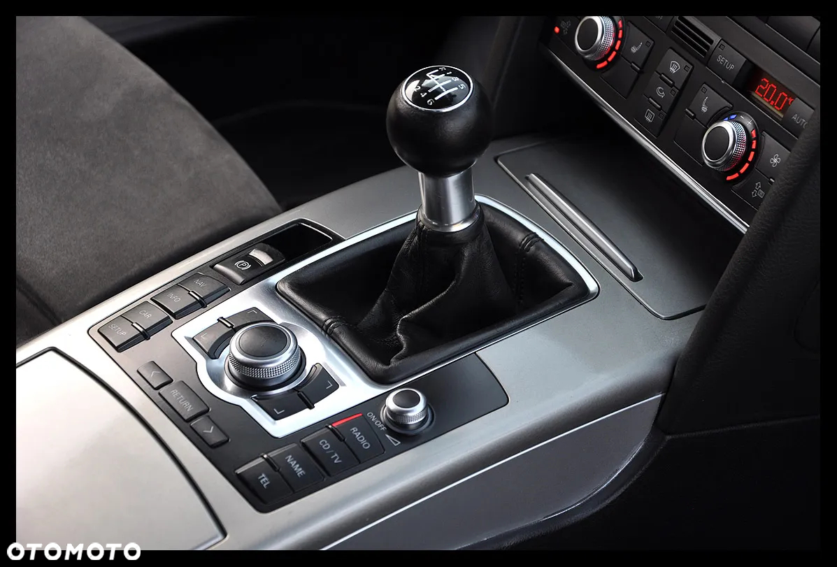 Audi A6 Avant 2.4 quattro - 30