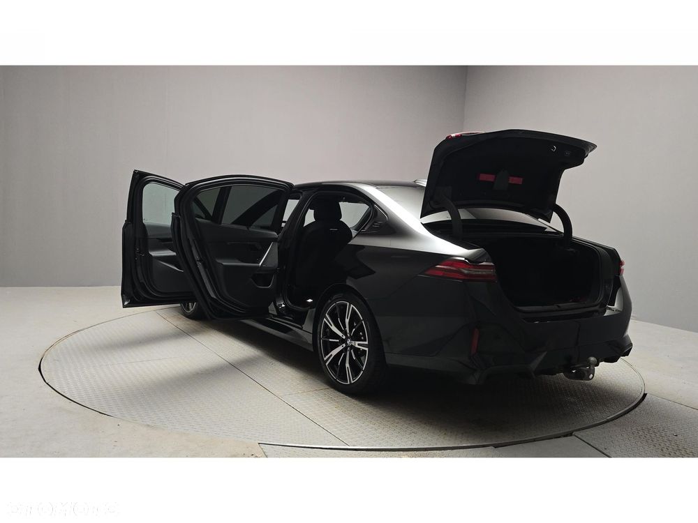 BMW Seria 5 - 11
