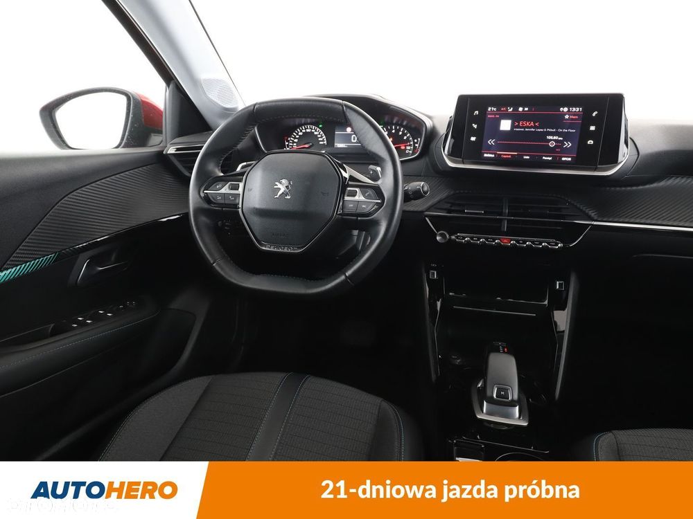 Peugeot 208 - 14