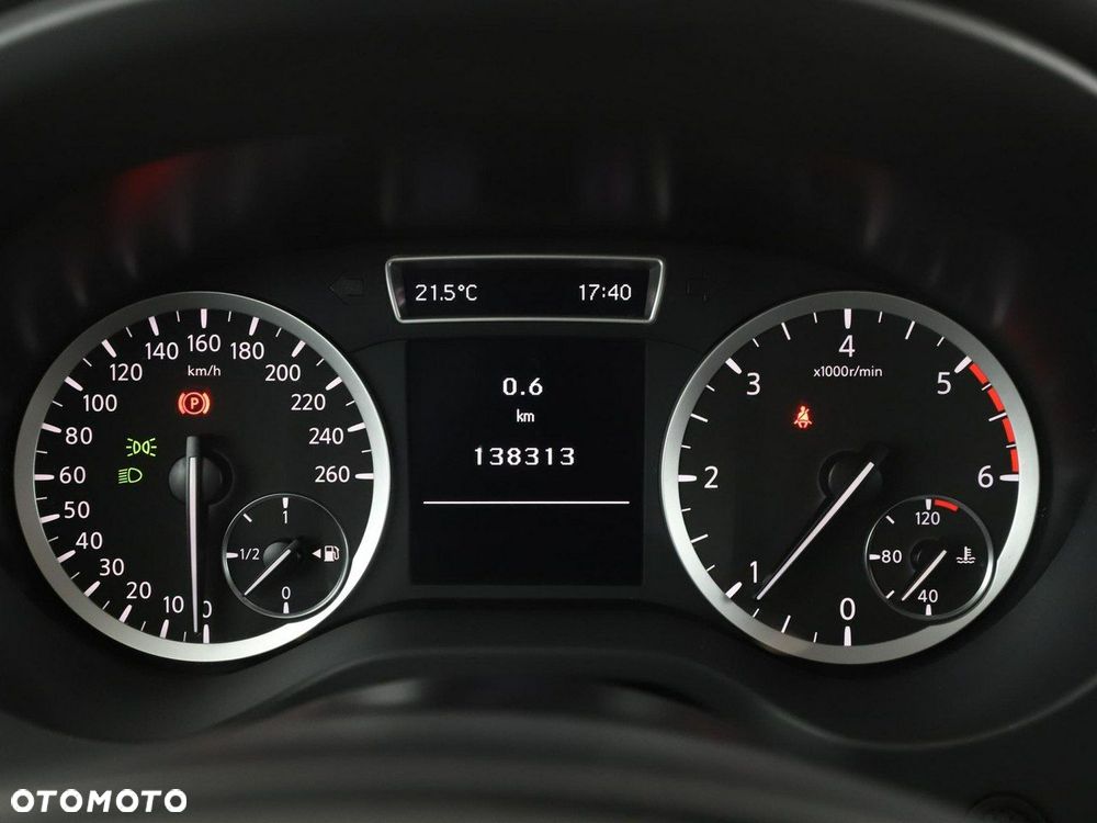 Infiniti Q30 - 23