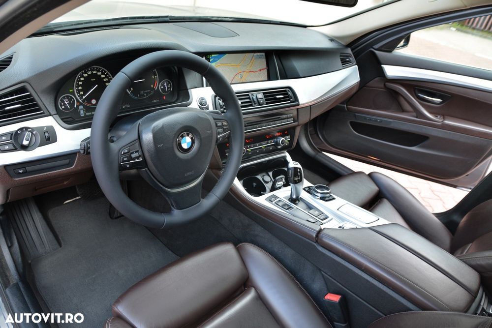 BMW Seria 5 520d Aut. Luxury Line - 14