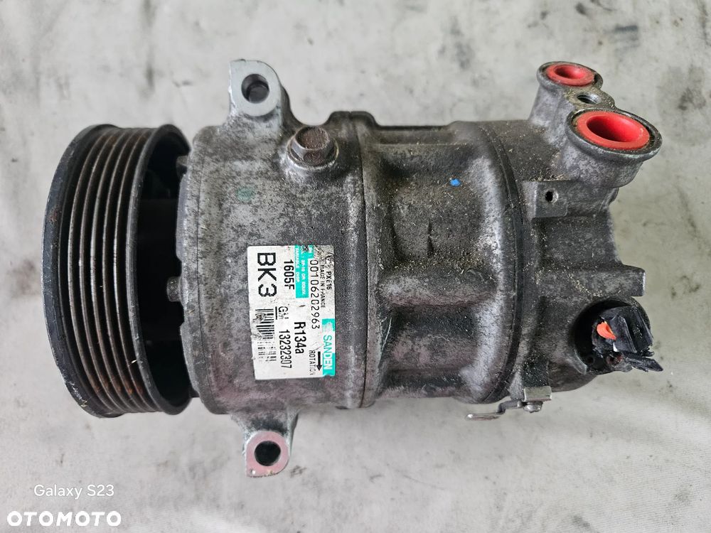 Sprężarka pompa klimatyzacji Opel Insignia A 2,0 CDTI 13232307 BK3