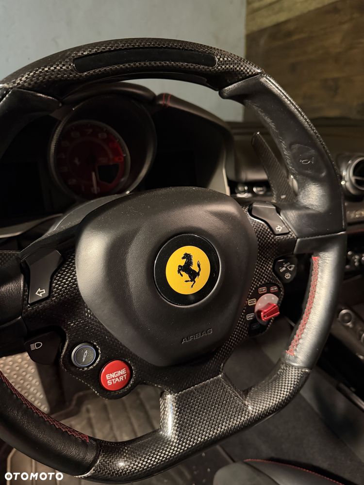 Ferrari F12berlinetta - 22